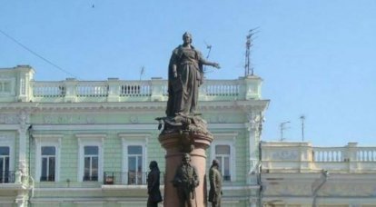 Odessa yetkilileri hala II. Catherine anıtını yıkmaya karar verdiler.