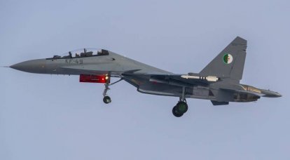 В Алжир поставлена первая партия истребителей Су-30