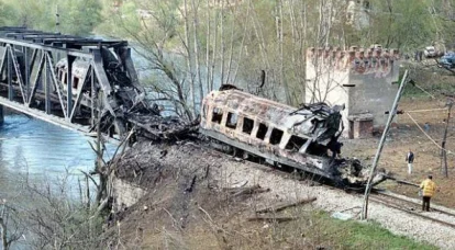 Bombardování Jugoslávie: ostřelování srbského osobního vlaku