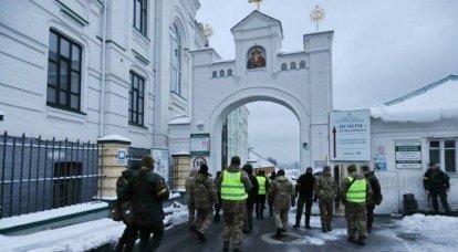 СБУ проводит обыски и аресты в Киево-Печерской лавре, называя это «контрразведывательными мероприятиями»