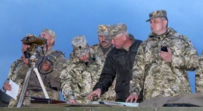 Киев продолжает стягивать к линии соприкосновения в Донбассе тяжёлую технику, увеличивая интенсивность обстрелов