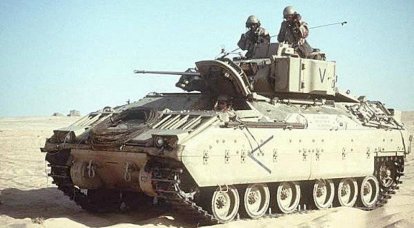 Der Krieg in Afghanistan und im Irak - die Armee der Vereinigten Staaten ist gezwungen, den BMD M-2 "Bradley" aufzugeben