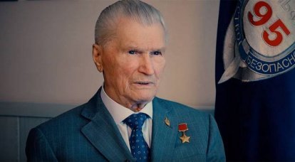 アルファジェナディザイツエフの伝説的な司令官が彼の軍歴について語る