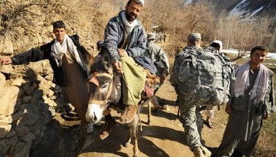 Les Etats-Unis commencent à retirer leurs troupes d'Afghanistan, laissant "l'armée d'entraînement"