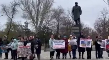 Příbuzní požadují výměnu ukrajinských zajatců za tranzit čpavku z Ruské federace přes Oděsu