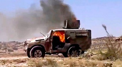 沙特巡逻队遭到胡斯派的伏击：破坏装备的镜头