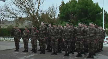 Una gorra blanca como análogo de una boina granate: entrenamiento para el personal militar de la Legión Extranjera Francesa