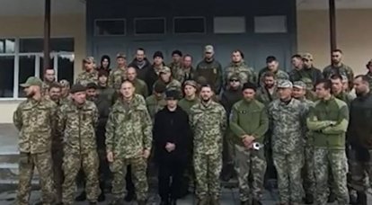 彼らの地位を去ったウクライナ軍の第25旅団の軍人は、彼らの命令が「全員を殺す」という命令を出したと非難した