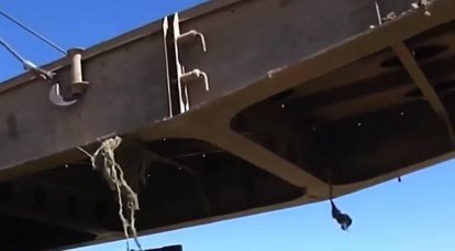 Alegadamente minado por militantes de uma ponte sobre o Eufrates na Síria