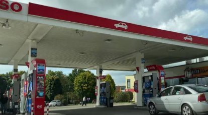 Westerse pers: De brandstofprijzen zijn in Europa gestegen nadat Rusland de export van benzine had beperkt