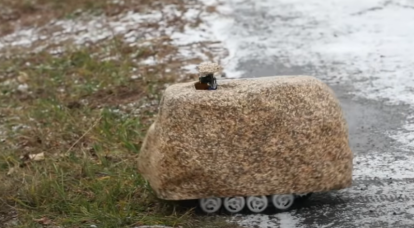 Neuer als Stein getarnter Bodenaufklärungsroboter in Voronezh . entwickelt