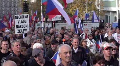 Los residentes de Praga participaron en una nueva manifestación de protesta