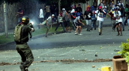ABD, Venezuela'da diktatın tezahürlerine karşı savaşmaya devam edecek