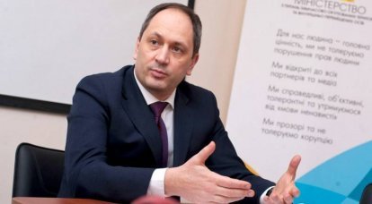 Украинский министр назвал Крымский мост "бутафорским проектом"