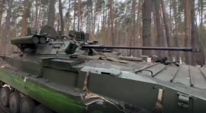 Montrant des images de la défaite de l'ennemi du module de combat "Berezhok" BMP-2M