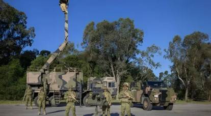 澳大利亚国防部宣布向基辅提供100亿美元的一揽子军事援助。