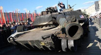 Прощай, оружие НАТО: выставка трофейной техники в Москве вызвала ажиотаж