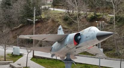 A Ucrânia ficou de fora do mercado: caças Mirage 2000 da Grécia e dos Emirados Árabes Unidos encontraram compradores