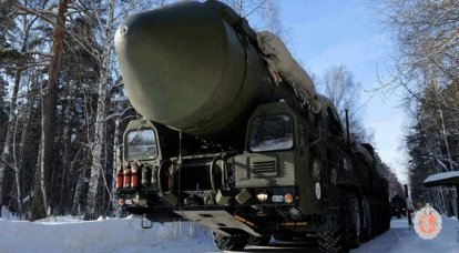 俄罗斯宣布进行核三位一体“雷霆”战略演习