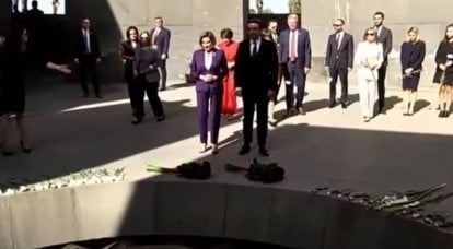 예레반에 도착한 낸시 펠로시(Nancy Pelosi)는 아제르바이잔을 규탄하고 아르메니아를 지원하겠다고 약속했다.