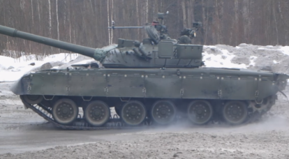 Silahları test ettikten sonra, T-80 topuna bir günlük girildi.