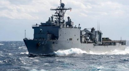 Американский корабль-док "Форт Макгенри" покинул Чёрное море