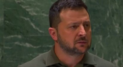 Ukrainian TV showed Zelensky’s speech at the UN General Assembly, where he was simultaneously on the podium and in the hall