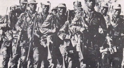 아프리카의 화살 : 영국 식민지 군대가 아프리카 독립 국가의 군대의 기초가되었다.