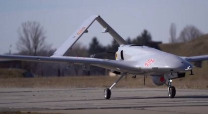 Turquia conclui fornecimento de drones Bayraktar TB2 para a Ucrânia
