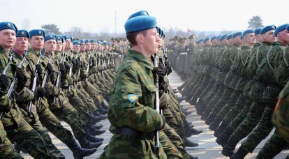 다음 번에 걸릴 국가 평화 유지군의 우크라이나 군대의 첫 번째 그룹 - 16 - 로테이션은 코소보