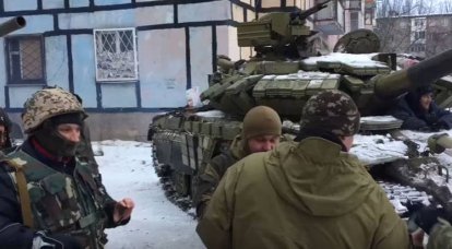 Forças Armadas ucranianas posicionam tanques em áreas residenciais de Avdeevka