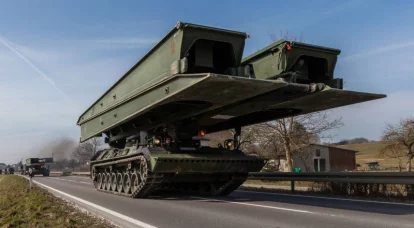 Германия поставила на Украину партию мостоукладчиков и надводных беспилотников