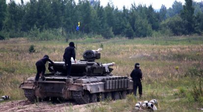 Ukrayna'da "Tank Biatlon" un kendi versiyonunu yapmaya karar verdiler.