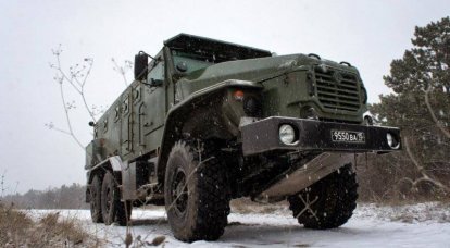 Veículo blindado Ural-VV nas tropas internas do Ministério da Administração Interna da Rússia na Crimeia