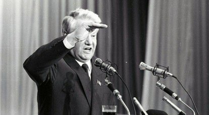 Uma pesquisa da VTsIOM mostrou que o número de russos que percebem a figura política de Yeltsin aumentou significativamente.
