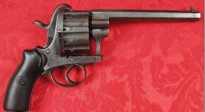 Шпилечный револьвер Лефоше 12-зарядный
