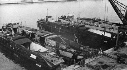 Kriegsmarine fast landing barges