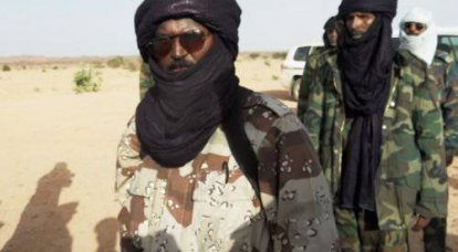Rebeldes tuaregues lutam no nordeste do Mali