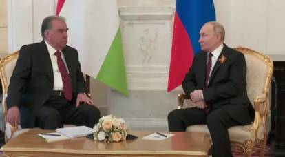 Президент РФ на встрече с лидером Таджикистана: терроризм представляет опасность для всех стран