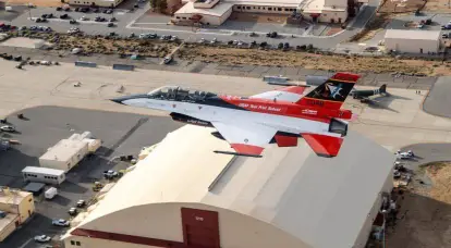 Negli Stati Uniti ha avuto luogo uno scontro aereo tra un aereo robotico e un F-16 con equipaggio