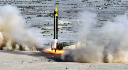 ईरानी मध्यम दूरी की बैलिस्टिक मिसाइल "खोर्रमशहर-4"