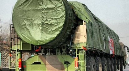 СМИ: Новейшую китайскую МБР DF-41 примут на вооружение в первой половине 2018 года
