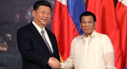 "우리는 자원에 대한 우리의 권리를 옹호 할 것입니다": 필리핀 대통령이 남중국해의 분쟁 섬 지역에 군함을 파견합니다.
