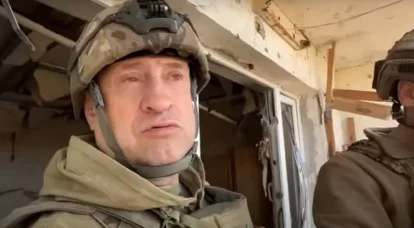 "Normal stämning, jag hittade inte ryska trupper": militärbefälhavare Sladkov besökte Krasny Liman och talade om situationen i staden