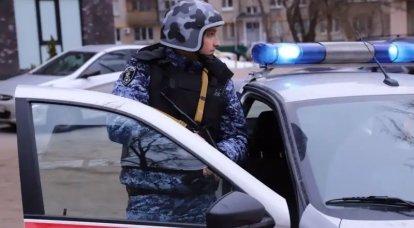 軍事特派員：ルガンスクでLPR人民評議会議員が乗った車が爆破された