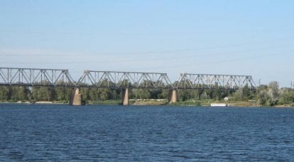 Förstörelse av broar över Dnepr: potentialen hos ryska luftbomber i KAB-serien