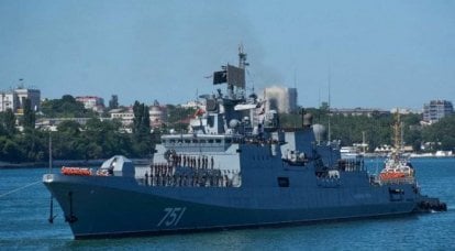 "Адмирал Эссен" вернулся в Севастополь