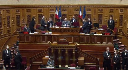 Bakü'de: "Fransız Senatosunun Karabağ konusundaki kararı bizim için sadece bir kağıt parçasıdır"