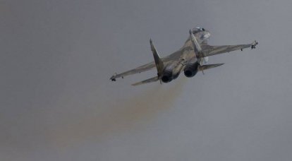 Flug von Sergei Bogdan auf der Su-35