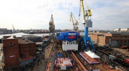 Первый в серии атомный ледокол "Сибирь" спущен на воду в Петербурге